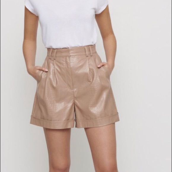 Dynamite Faux Leather shorts - Picture 2 of 9